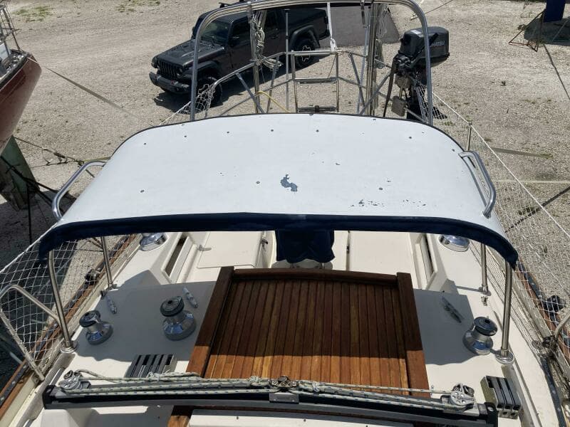 1994 Pacific Seacraft Crealock 37