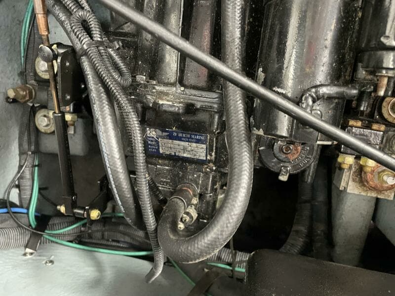 2004 Sea Ray 320 Sundancer