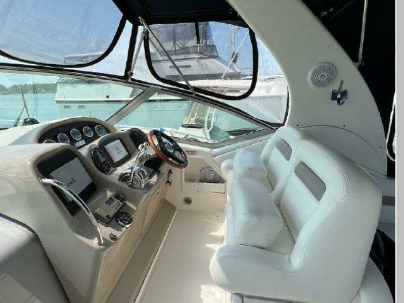 2004 Sea Ray 320 Sundancer