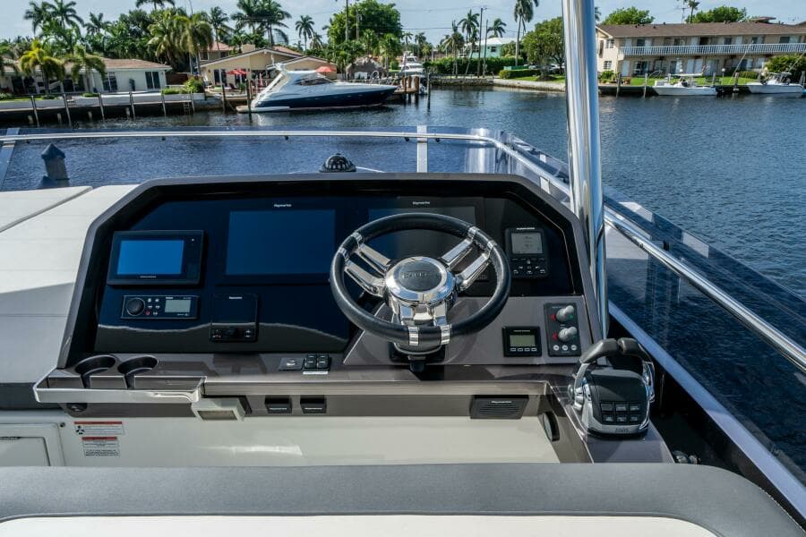 2019 Galeon 640 FLY