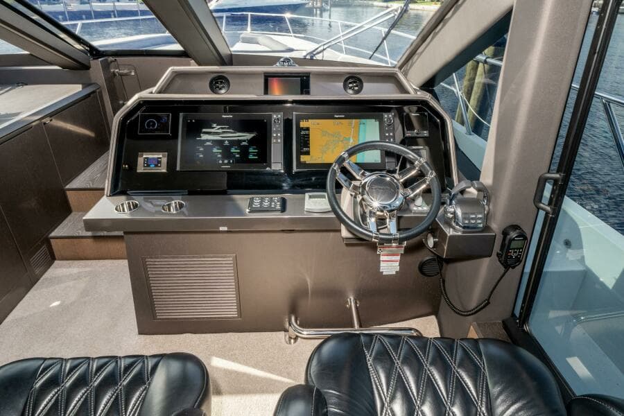 2019 Galeon 640 FLY