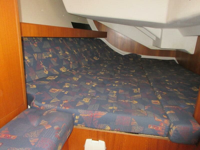 Aft Cabin berth