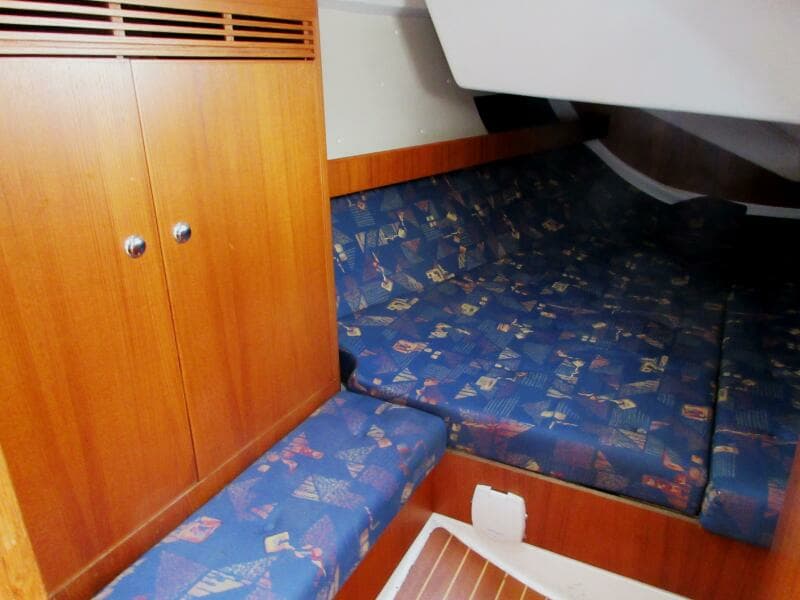 Aft Cabin entrance