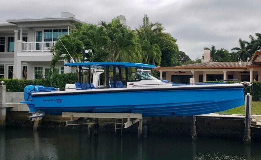 2019 Axopar 37 Sun-Top Brabus  Package