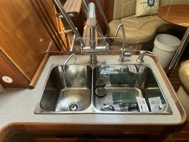 1994 Hunter Passage 42