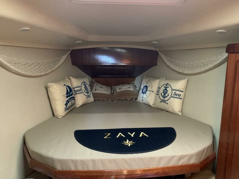 1994 Hunter Passage 42