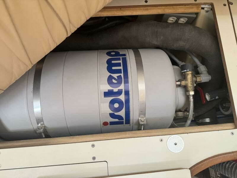 1994 Hunter Passage 42