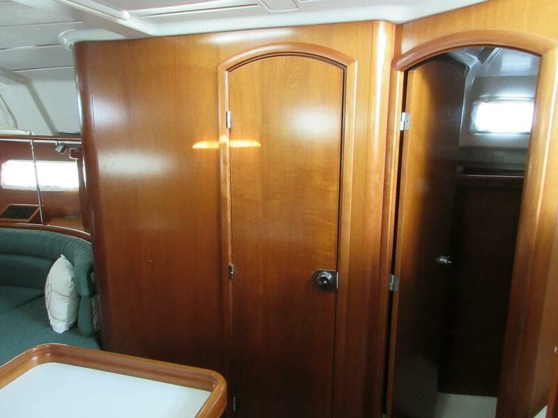 Head & starboard Aft Cabin entrances entrance doors