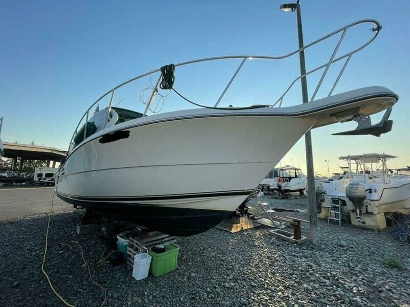 1998 Pursuit 3000 Express