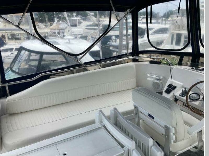2003 Mainship 390 Trawler