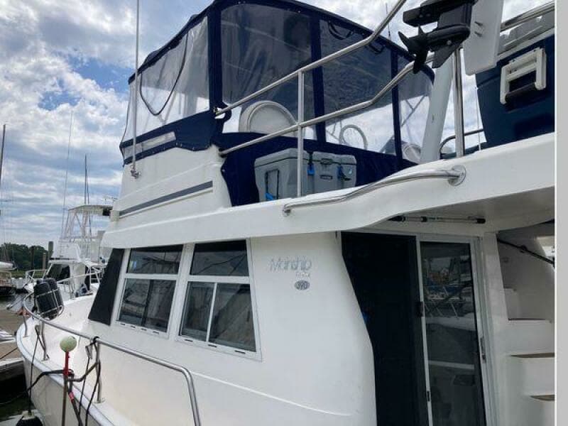2003 Mainship 390 Trawler