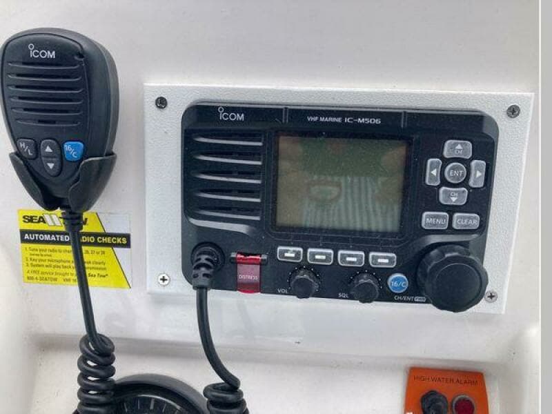 2003 Mainship 390 Trawler