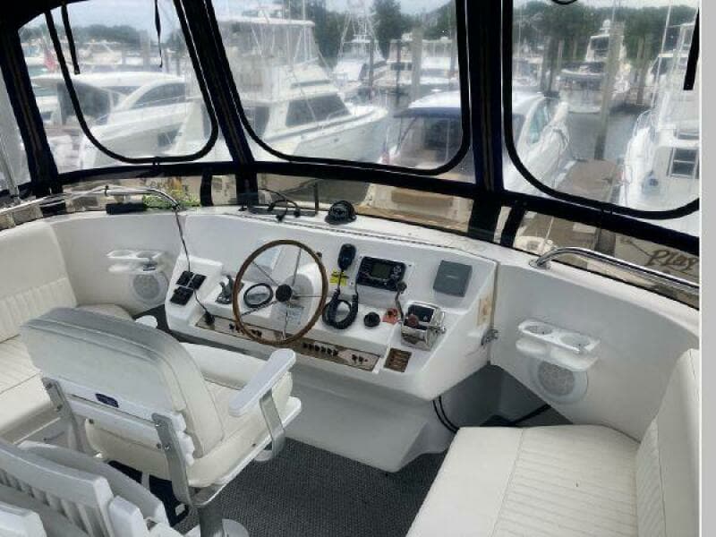2003 Mainship 390 Trawler
