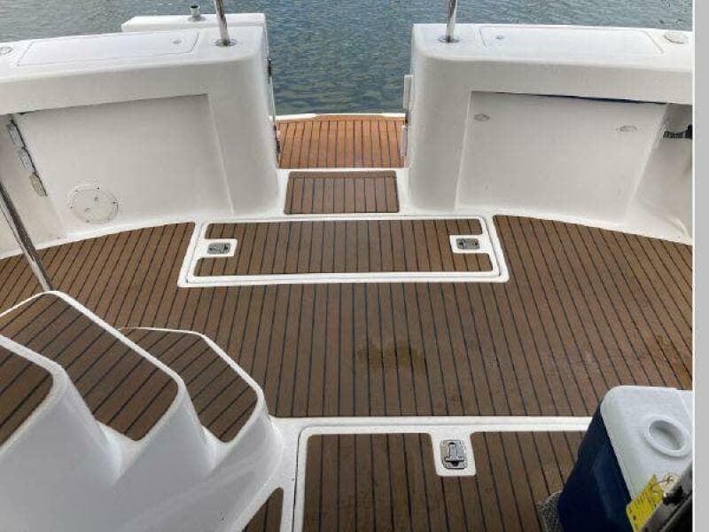 2003 Mainship 390 Trawler