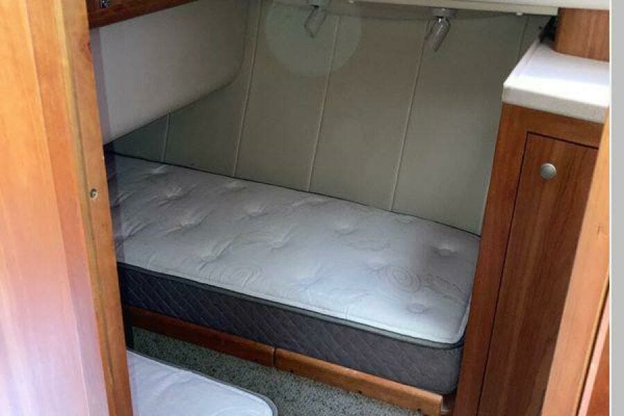 2003 Mainship 390 Trawler