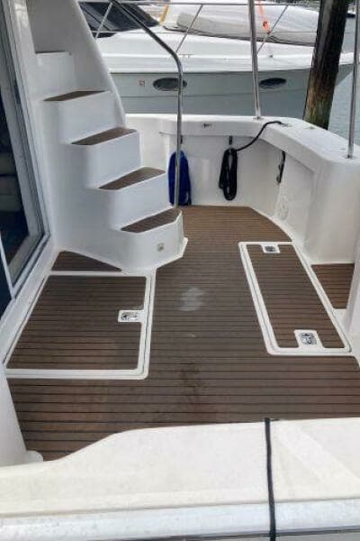 2003 Mainship 390 Trawler