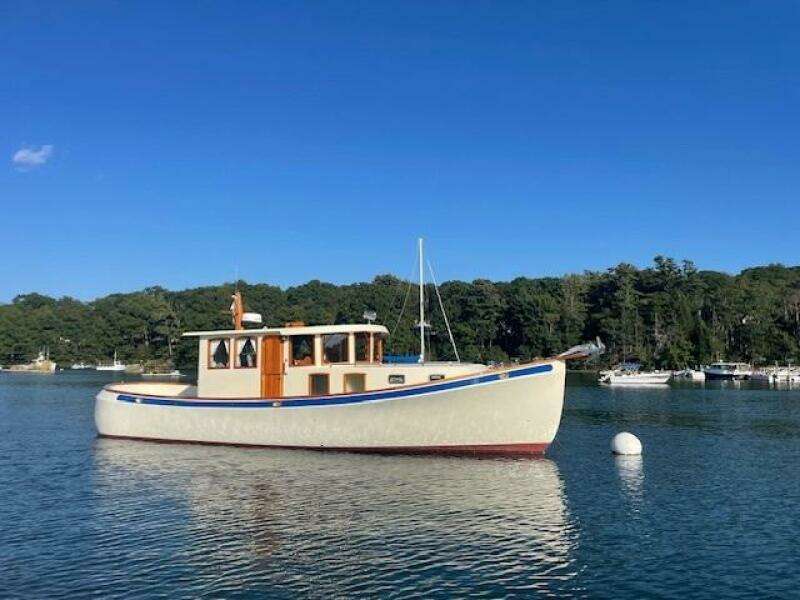 43' Flowers starboard forward profile1