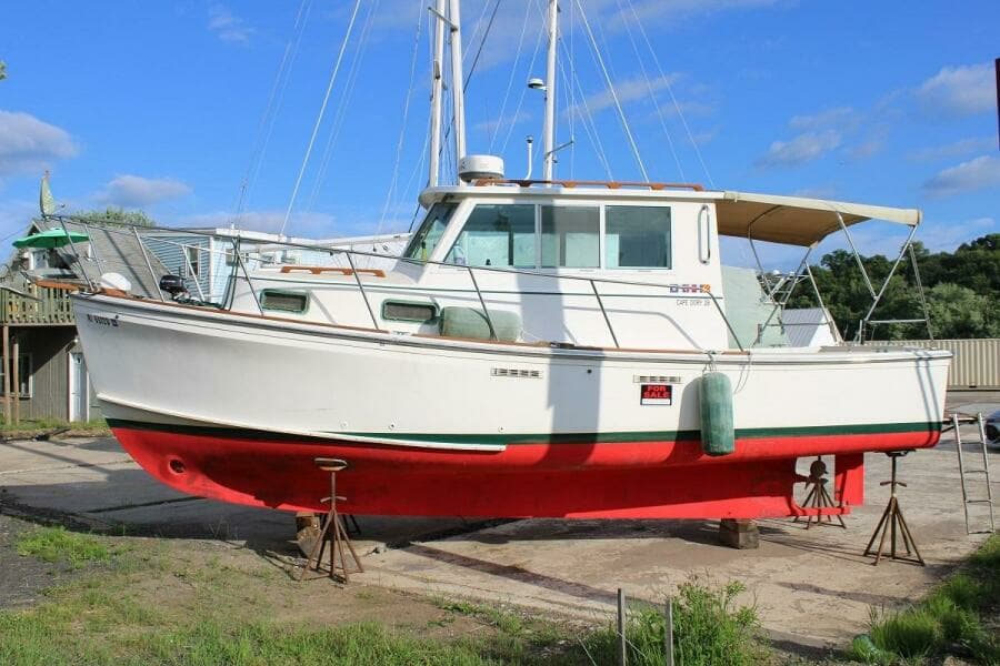 1990 Cape Dory 