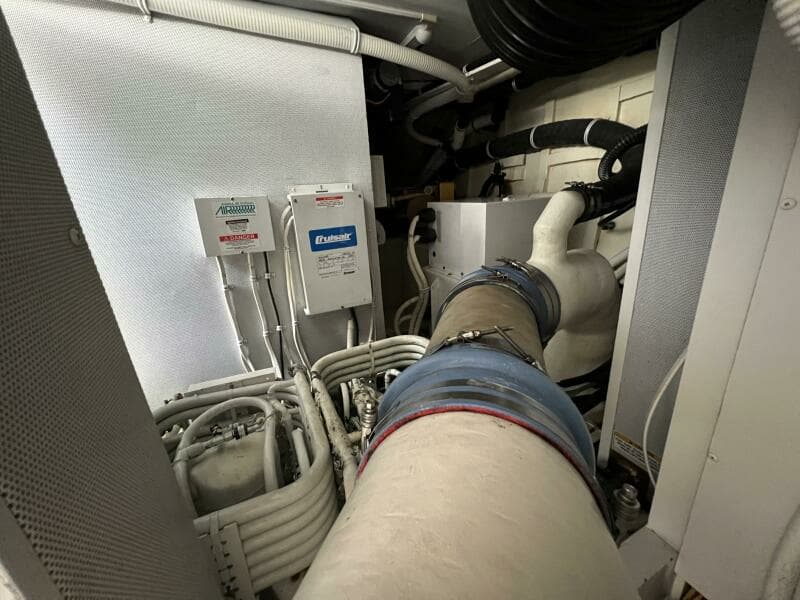 2008 Marquis 59 Fly Bridge - Markham Edition