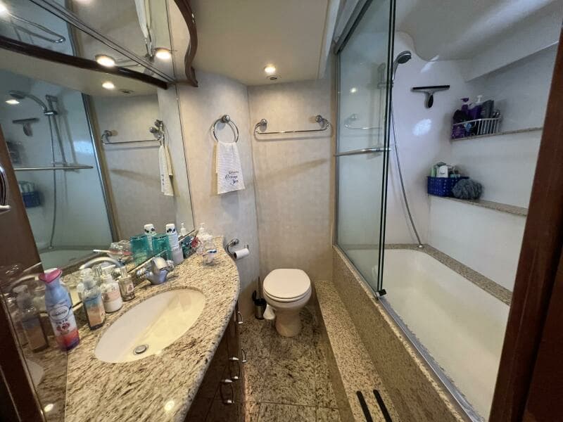 2008 Marquis 59 Fly Bridge - Markham Edition