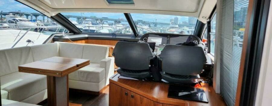 2018 Sunseeker Predator