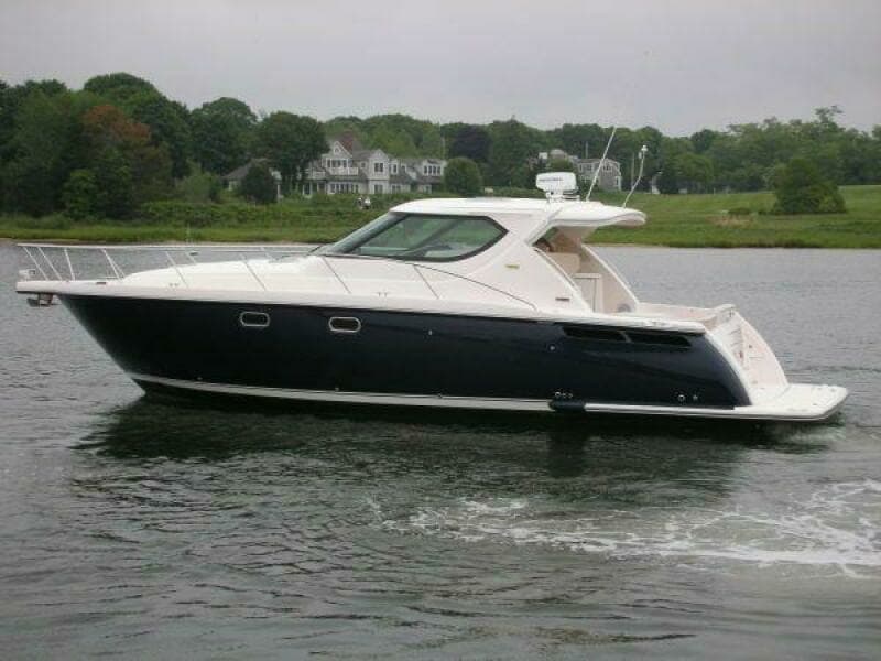 2009 Tiara Yachts 4300 Sovran