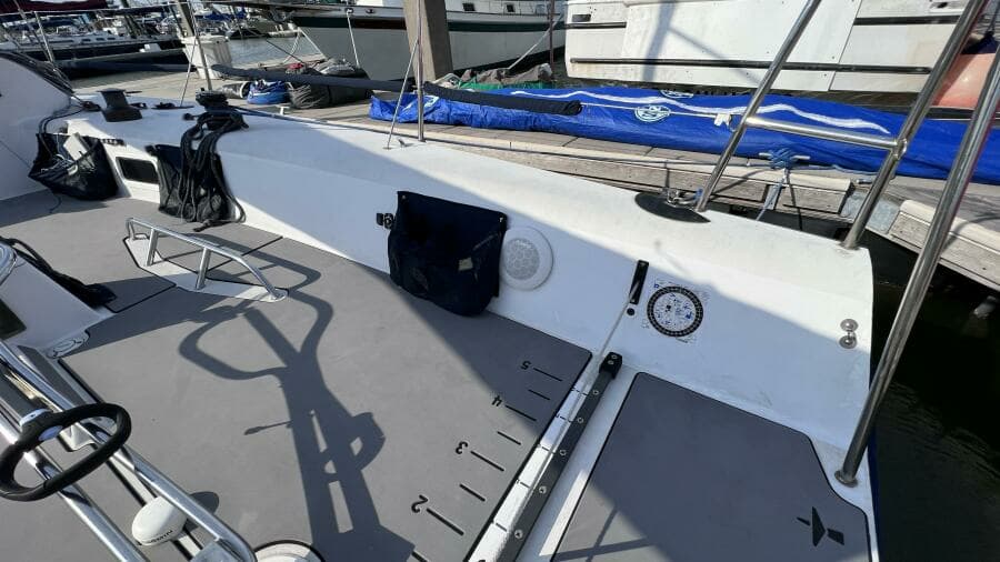 Stern Starboard / Traveler 