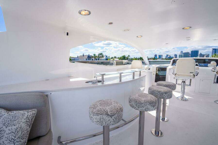 2008 Lazzara Yachts 116