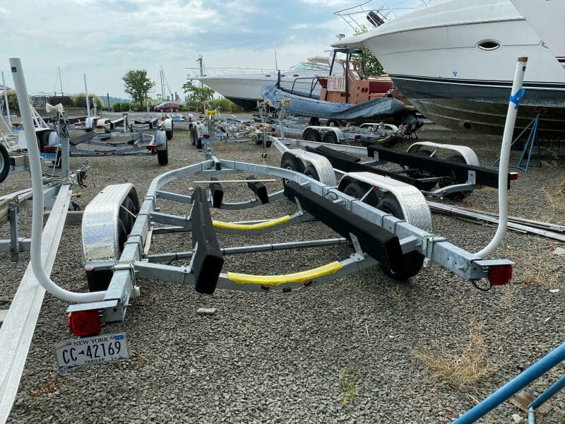 2012 Regal 2550 Cuddy