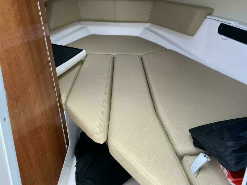 2012 Regal 2550 Cuddy