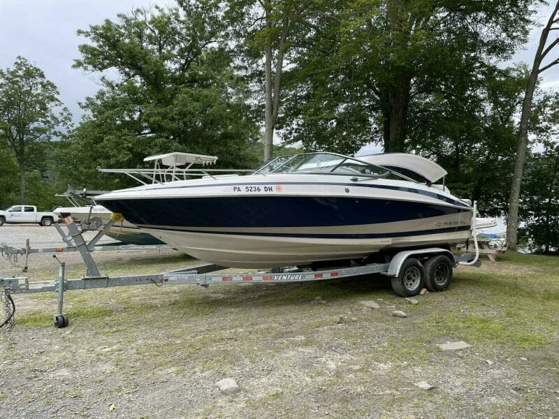 2012 Regal 2550 Cuddy