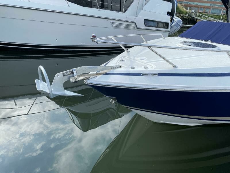 2012 Regal 2550 Cuddy