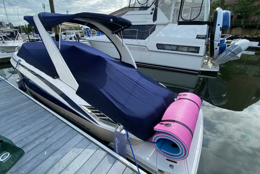 2012 Regal 2550 Cuddy