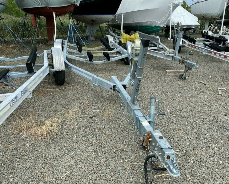 2012 Regal 2550 Cuddy