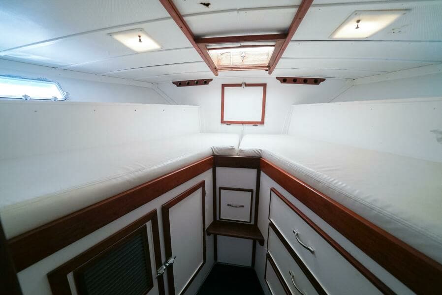 1979 Trojan 45 Convertible Hook'em