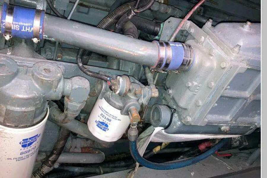 1989 Viking 41 Convertible