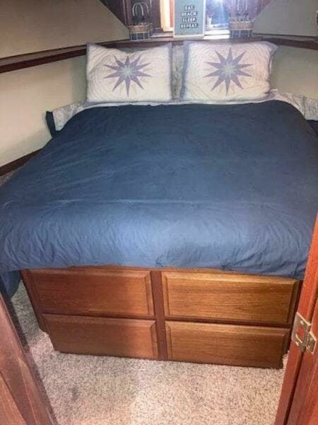 1989 Viking 41 Convertible