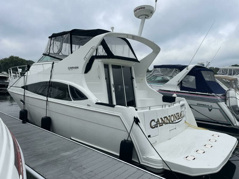 2004 Carver Mariner