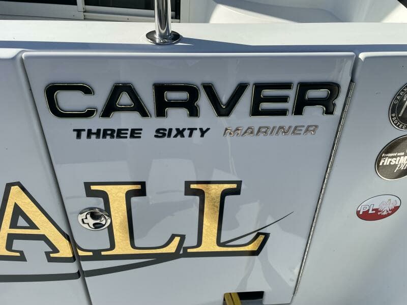 2004 Carver Mariner