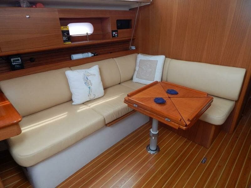 2015 Catalina 385