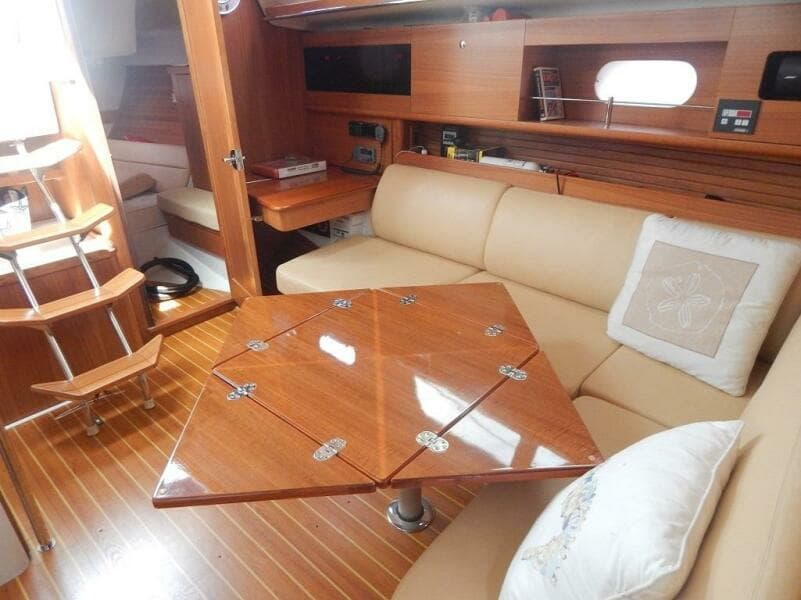 2015 Catalina 385