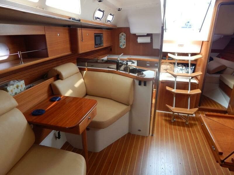 2015 Catalina 385