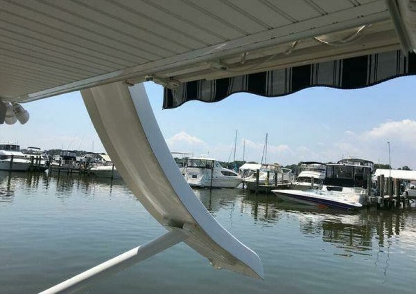 2017 Sumerset Houseboat