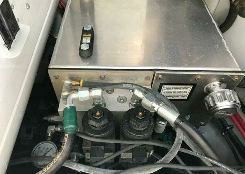 2017 Sumerset Houseboat