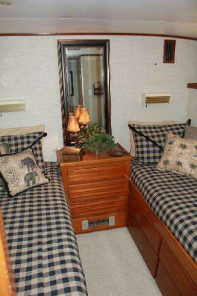 1965 Hatteras Motor Yacht