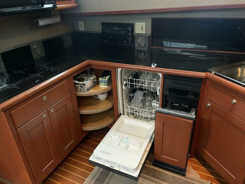 1965 Hatteras Motor Yacht