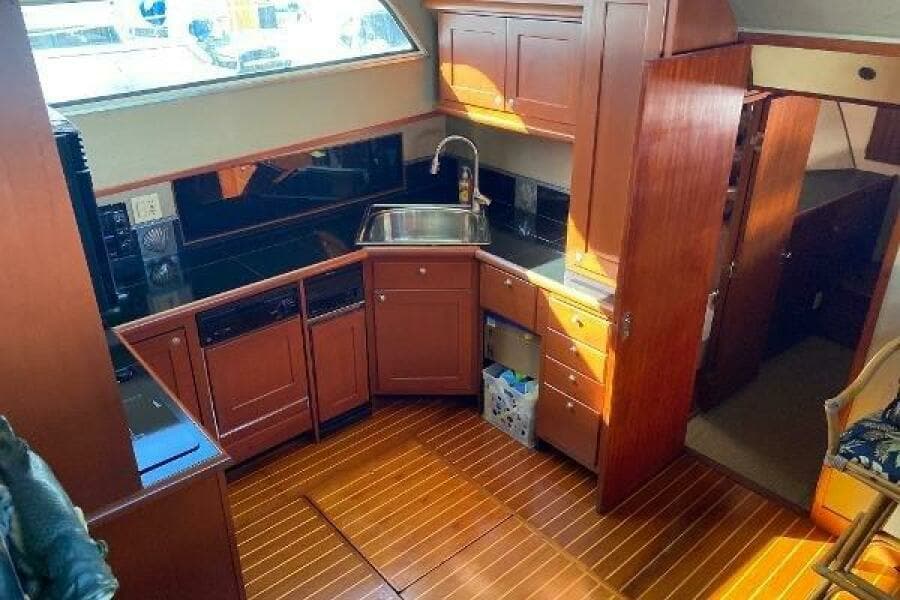 1965 Hatteras Motor Yacht