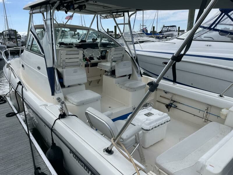 2003 Pursuit 2870 Walkaround