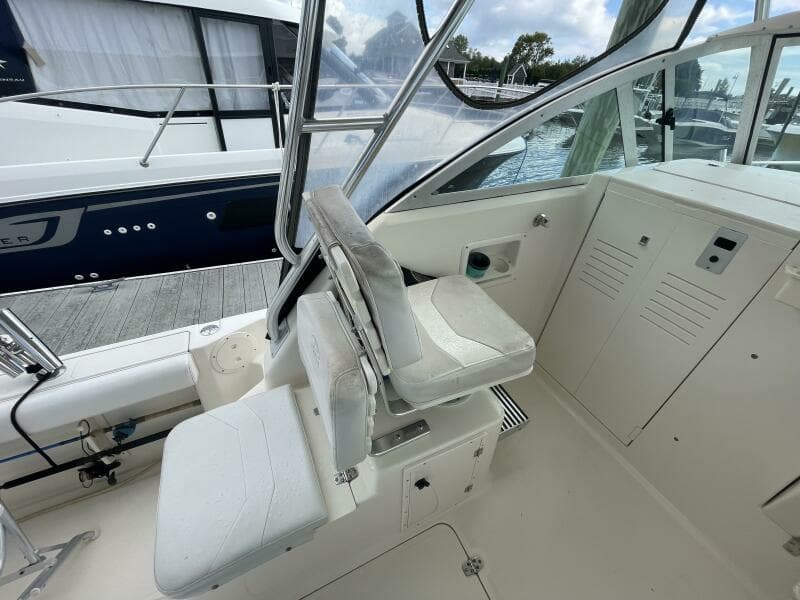 2003 Pursuit 2870 Walkaround