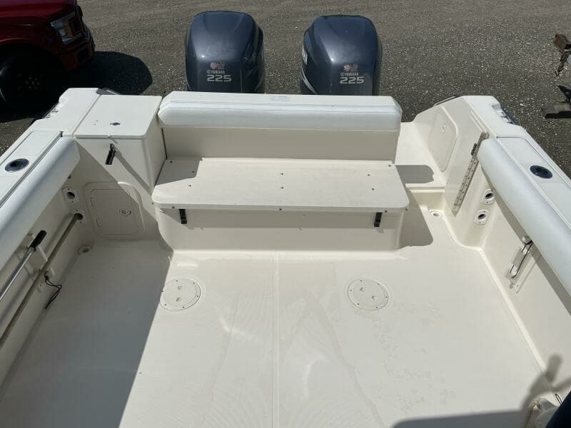 2003 Pursuit 2870 Walkaround